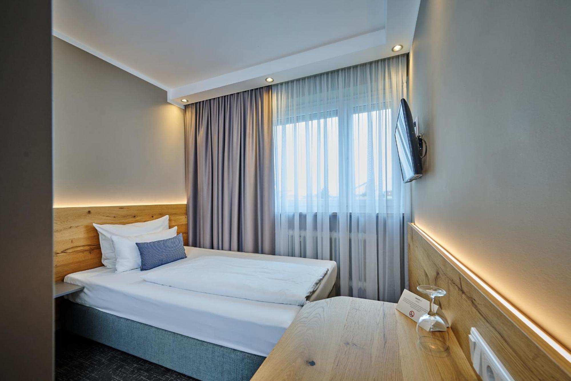 Hotel Westend Nuremberg Exterior photo